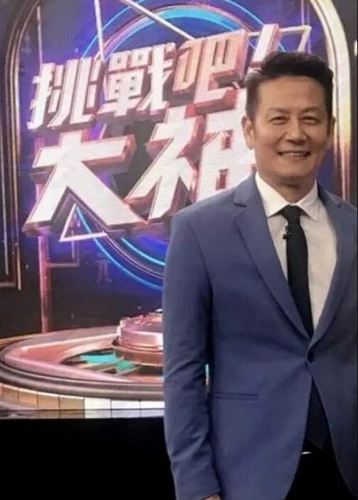 【唐霏】MCY0002 勾引亲哥却被反压猛操 - 三级AV